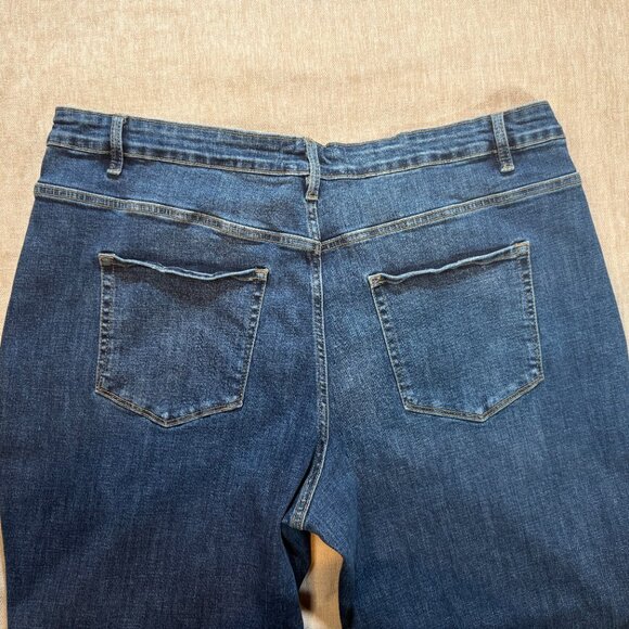 Vervet Distressed High Rise Jeans Size 22 Plus - Picture 4 of 10